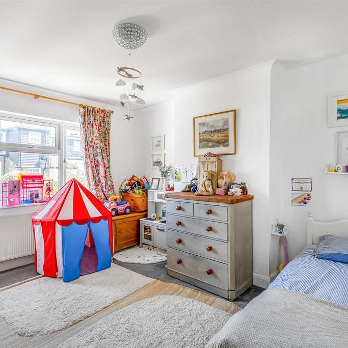 4 bedroom house to rent - Photo 1