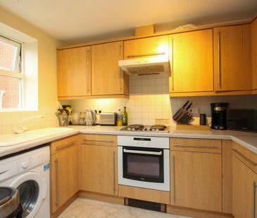 2 bedroom flat to rent - Photo 5