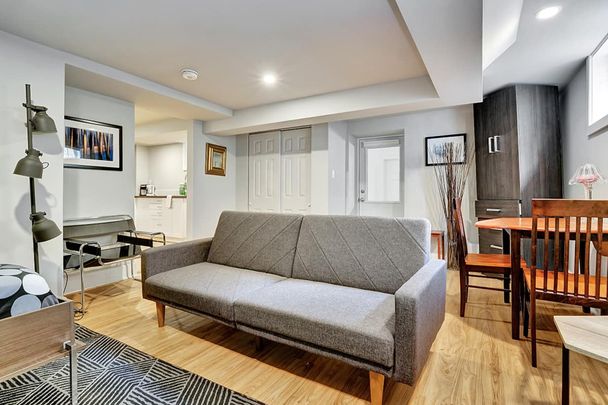 213 Melrose Avenue - Photo 1