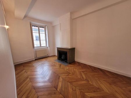 Location Appartement 3 pièces 81m² LYON 2ème - Photo 2