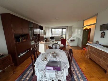 Großzügige 2-Zimmer-Wohnung mit umlaufenden Balkon, Terasse und mordernisiertem Bad - Photo 4