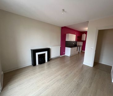 Location Appartement 2 pièces 43m² - Photo 2