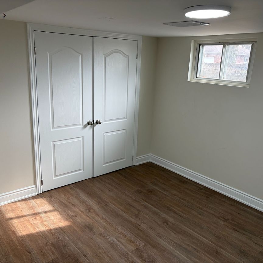 For Lease - 13 Ridgewood Avenue Unit# Lower, Guelph, Ontario - Photo 1