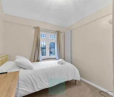 Windermere Avenue, Hornchurch, RM12 - Photo 6