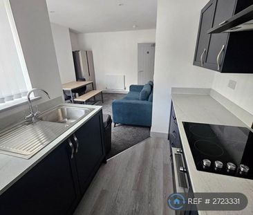 1 bedroom in a house share to rent - Photo 4