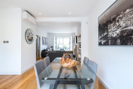 Porchester Terrace, Bayswater, London, W2 flat to rent - Photo 3