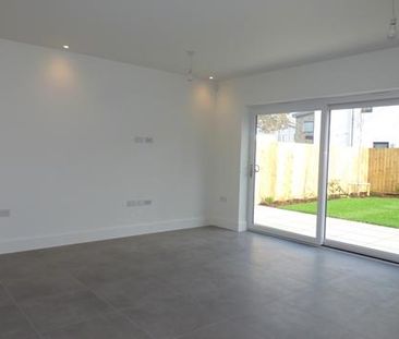 3 bedroom detached house to rent - Photo 4