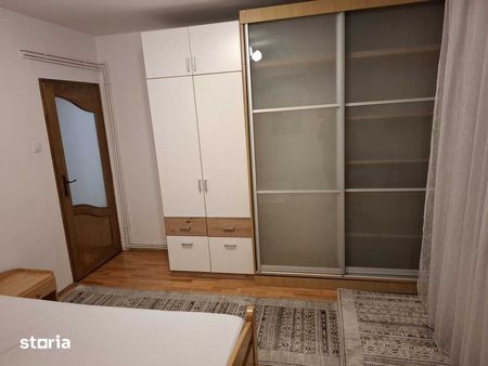 Inchiriez ap. 2 camere, Plopilor, loc parcare, 550 Euro - Photo 5