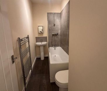 2 bedroom terraced house to rent - Photo 5