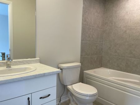 For Lease - 660 Colborne Street Unit# 157, Brantford, Ontario - Photo 3