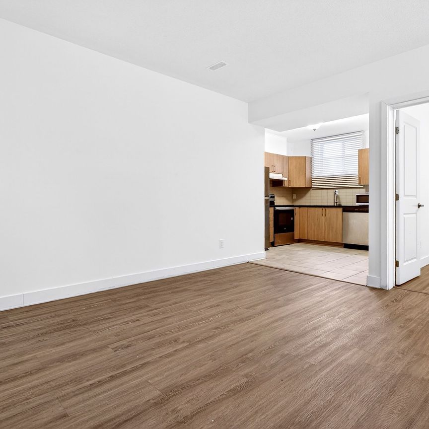 For Lease - 47 Dun Skipper Drive Unit# B, Blossom Park - Airport and Area, Ontario - Photo 1