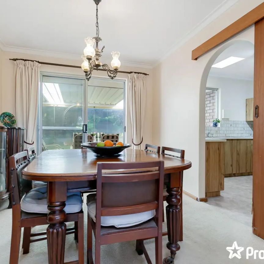 22 Winchester Way, Leeming WA 6149 - Photo 1
