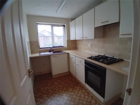 1 bedroom flat to rent - Photo 4