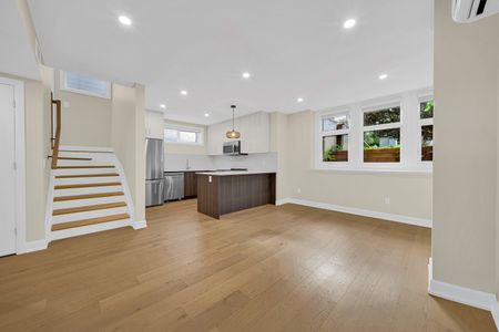 For Lease - 413 TWEEDSMUIR Avenue Unit# C, Westboro - Hampton Park, Ontario - Photo 5