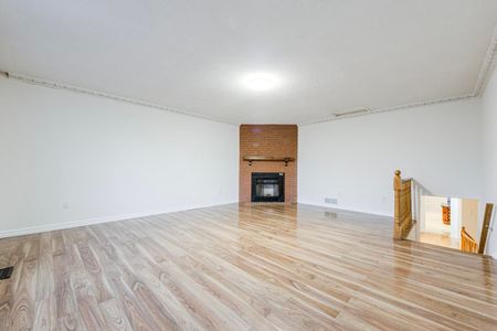 For Lease - 63 Croteau Crescent, Vaughan, Ontario - Photo 2