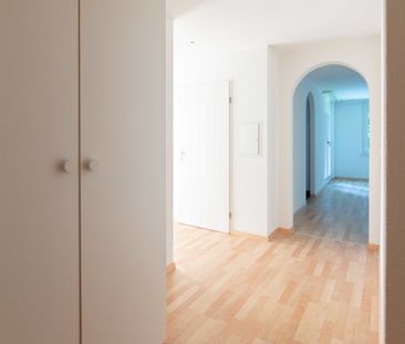 Schöne Single-Wohnung mit grossem Balkon - Photo 6