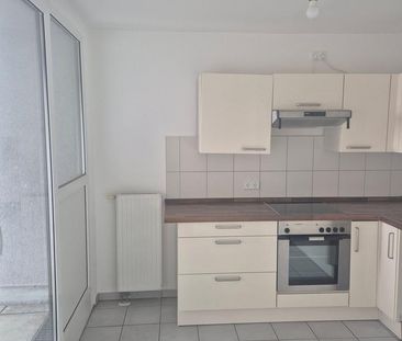 Helle 3,5-Zimmer-Wohnung mit Balkon in Frankfurt am Main - Foto 4