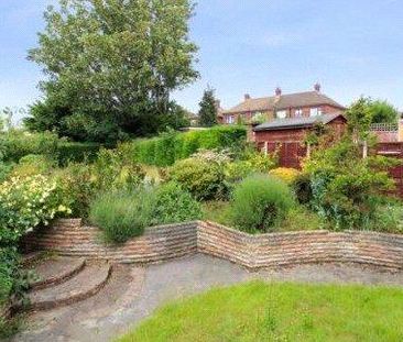 4 bedroom end of terrace house to rent - Photo 6