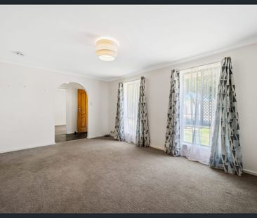 Charming 3-Bedroom Home Offering Comfort & Convenience - Photo 2