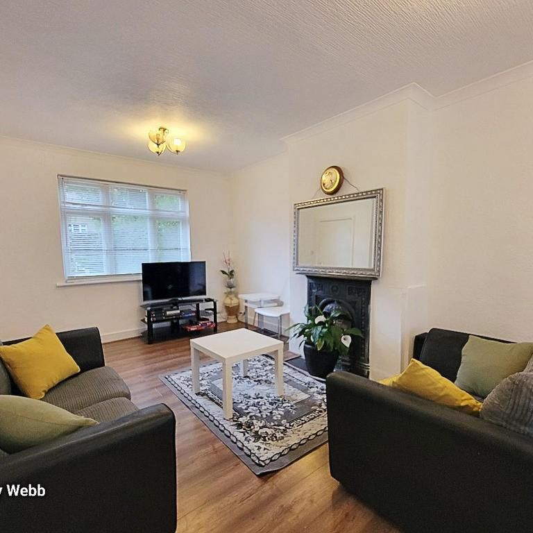 4 bedroom terraced house to rent - Photo 1