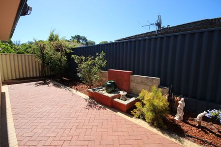 1A Troytown Way, - Photo 5