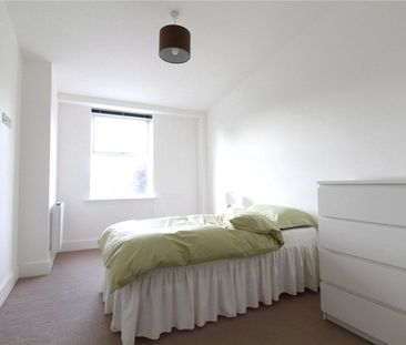 Upper Charles Street, Camberley, Surrey, GU15 - Photo 5