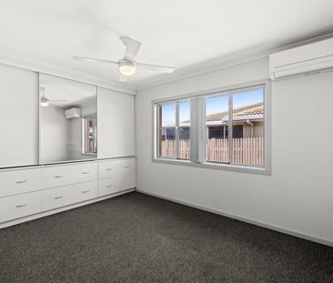 Spacious 4-Bedroom Family Home in Prime Location - Photo 3