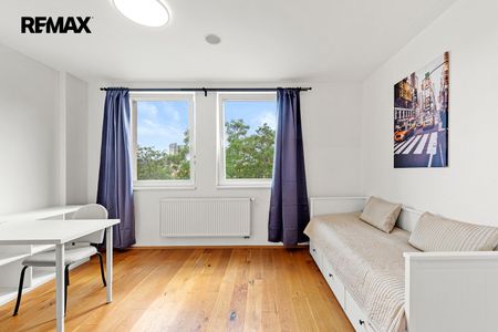 Pronájem bytu 1+kk 27 m² - Fotografie 2