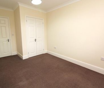4 bedroom bungalow to rent - Photo 2