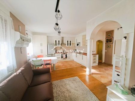 Kiadó átlagos állapotú lakás - Sopron - Photo 3