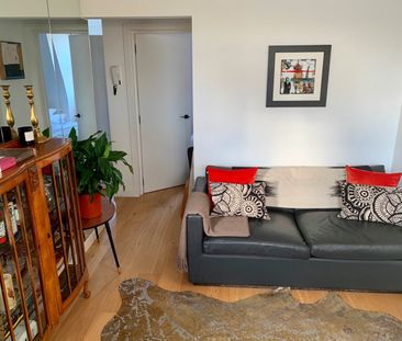 1 Bed Flat, Chepstow Road, W2 - Photo 1