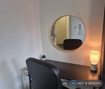 1 bedroom in a house share to rent - Photo 5