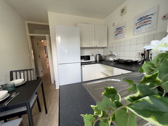 Studio Flat, 17 Bowness Road, Bexleyheath, DA7 5AA, Bexleyheath - Photo 1