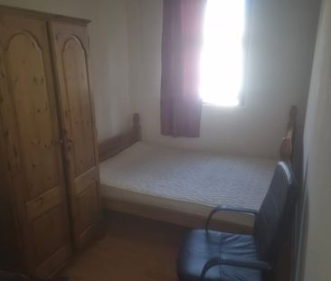 1 Bed Flat, George Street, AB25 - Photo 6