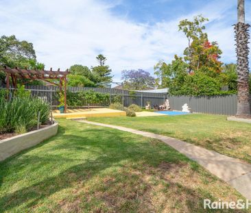 16 Hodson Avenue, Turvey Park, NSW 2650 - Photo 6