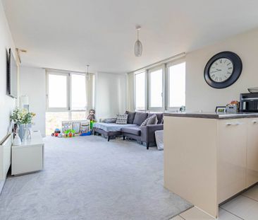 1 bed Flat for rent - Photo 3