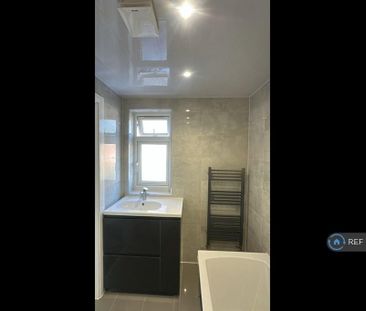 6 bedroom terraced house to rent - Photo 5