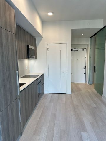 For Lease - 8 Cumberland Street Unit# 4504, Toronto, Ontario - Photo 2