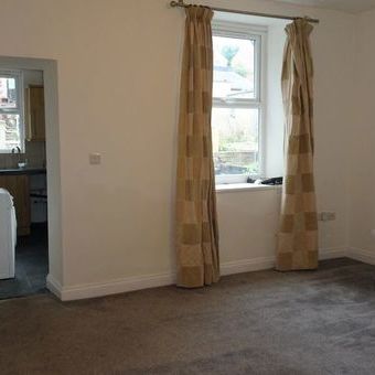 Commonside, Sheffield, S10 - Photo 1