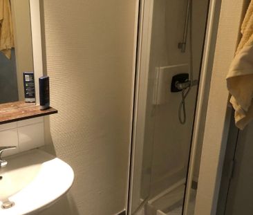 Location Appartement 1 pièce 32m² LA ROCHELLE 17000 - Photo 3