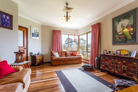 61 Sandringham Promenade, Canning Vale WA 6155 - House For Rent | Domain - Photo 2