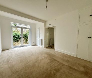 The Flat, Cheltenham, GL53 - Photo 5