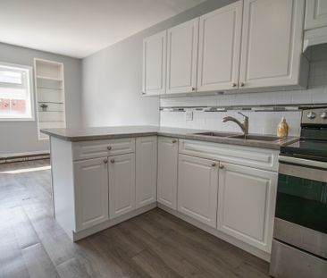 **COZY** BACHELOR APARTMENTS IN THOROLD!! - Photo 6