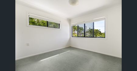 Beautiful Family Home - Photo 4