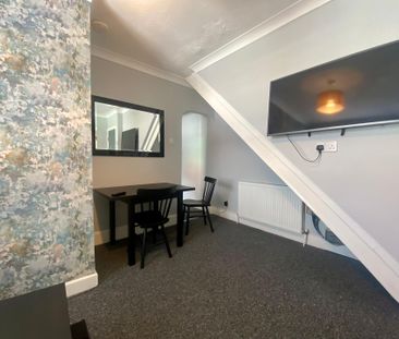 Erleigh Road - Photo 5