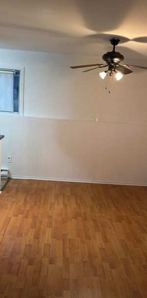 Grand 3 1/2 à louer - Photo 1