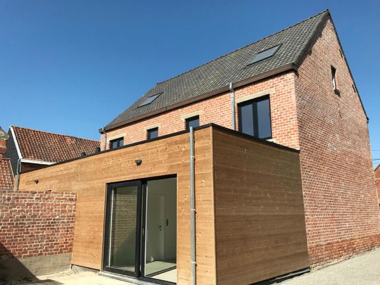 Gerenoveerde half-open woningen in Aalter - Photo 1