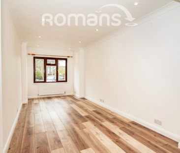 Burgess Close Odiham, RG29 - Photo 5