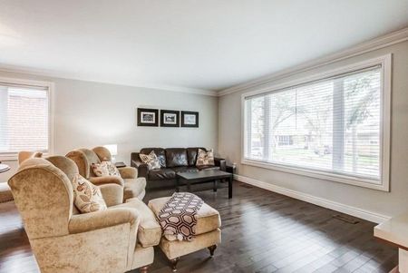 For Lease - 336 Skopit Road Unit# Main, Richmond Hill, Ontario - Photo 3