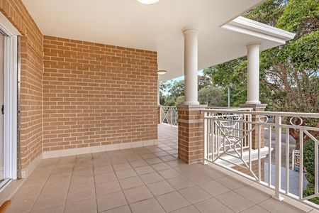 22 Chatswood Avenue, Chatswood NSW 2067 - House For Rent | Domain - Photo 5